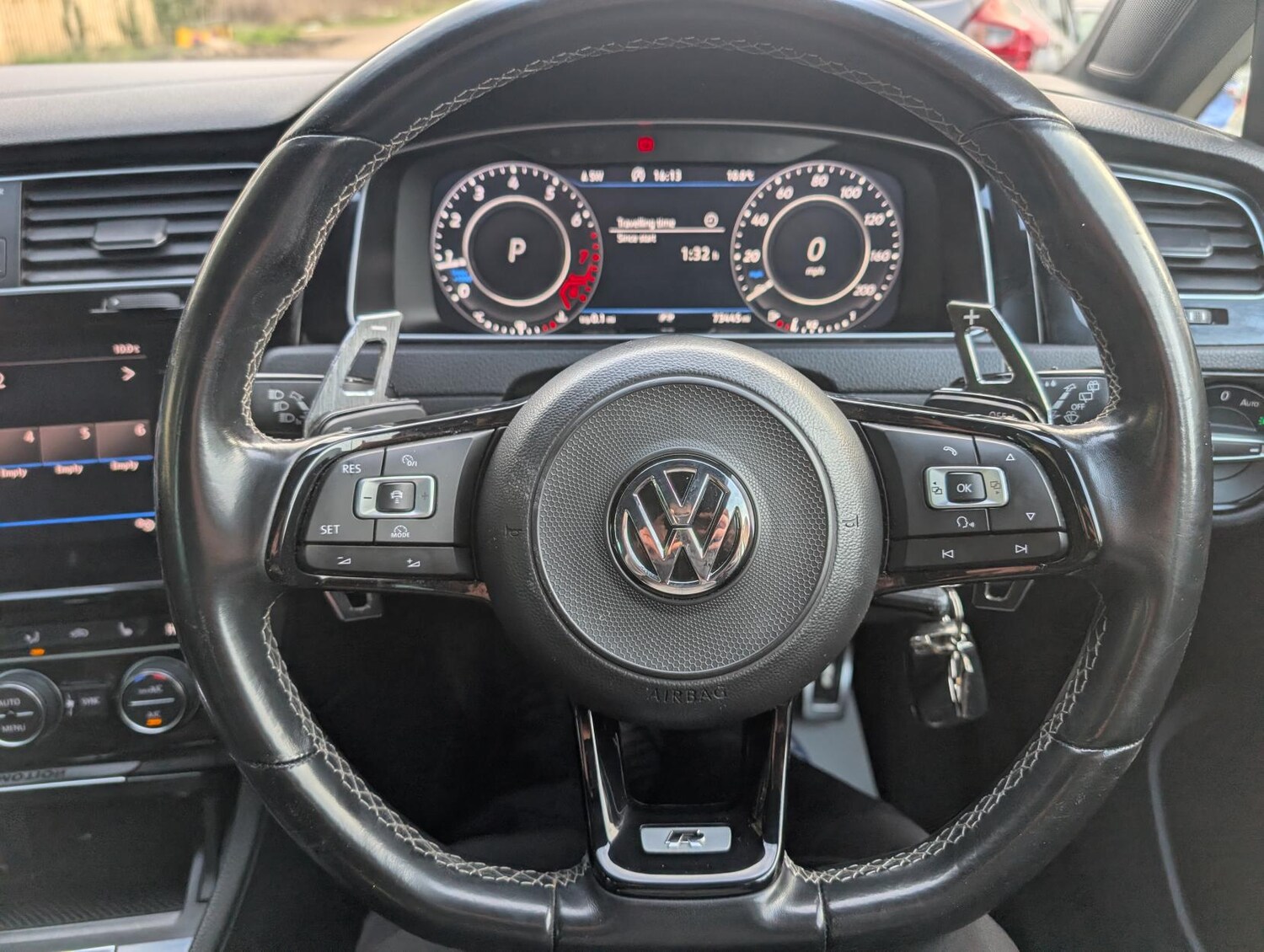 Used Volkswagen Golf 2018 for sale - 77739520: Photo 37