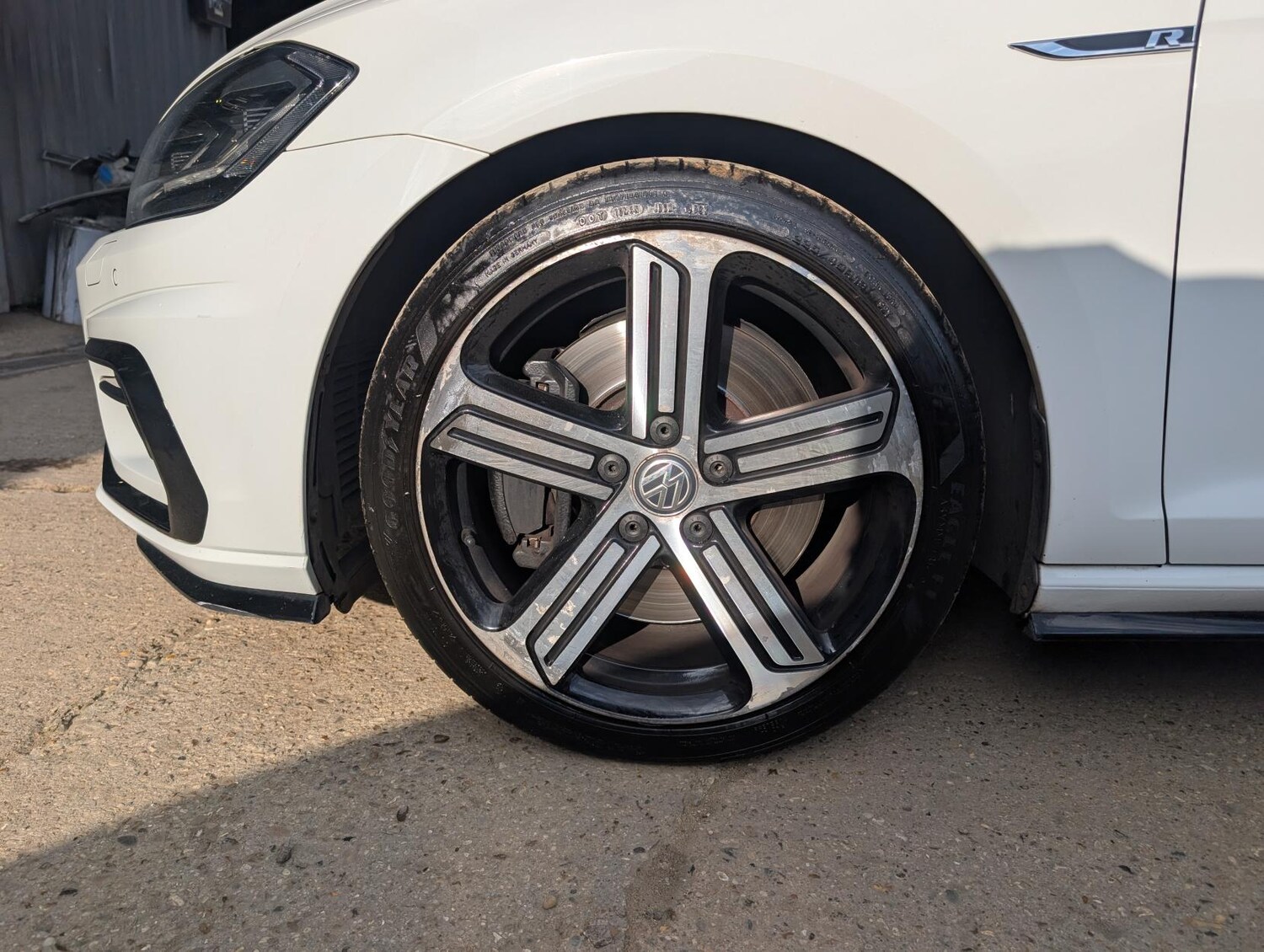 Used Volkswagen Golf 2018 for sale - 77739520: Photo 43