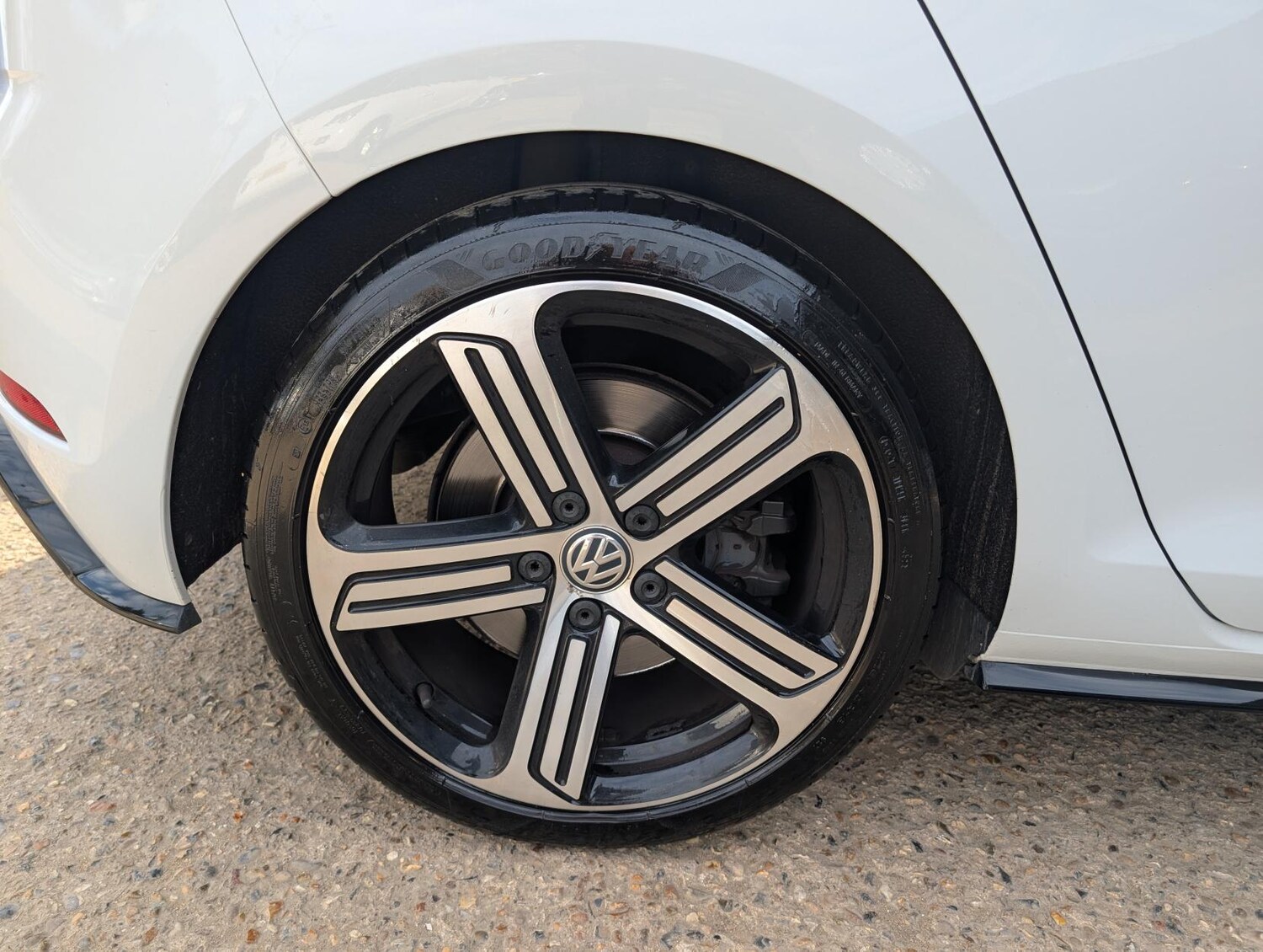 Used Volkswagen Golf 2018 for sale - 77739520: Photo 45