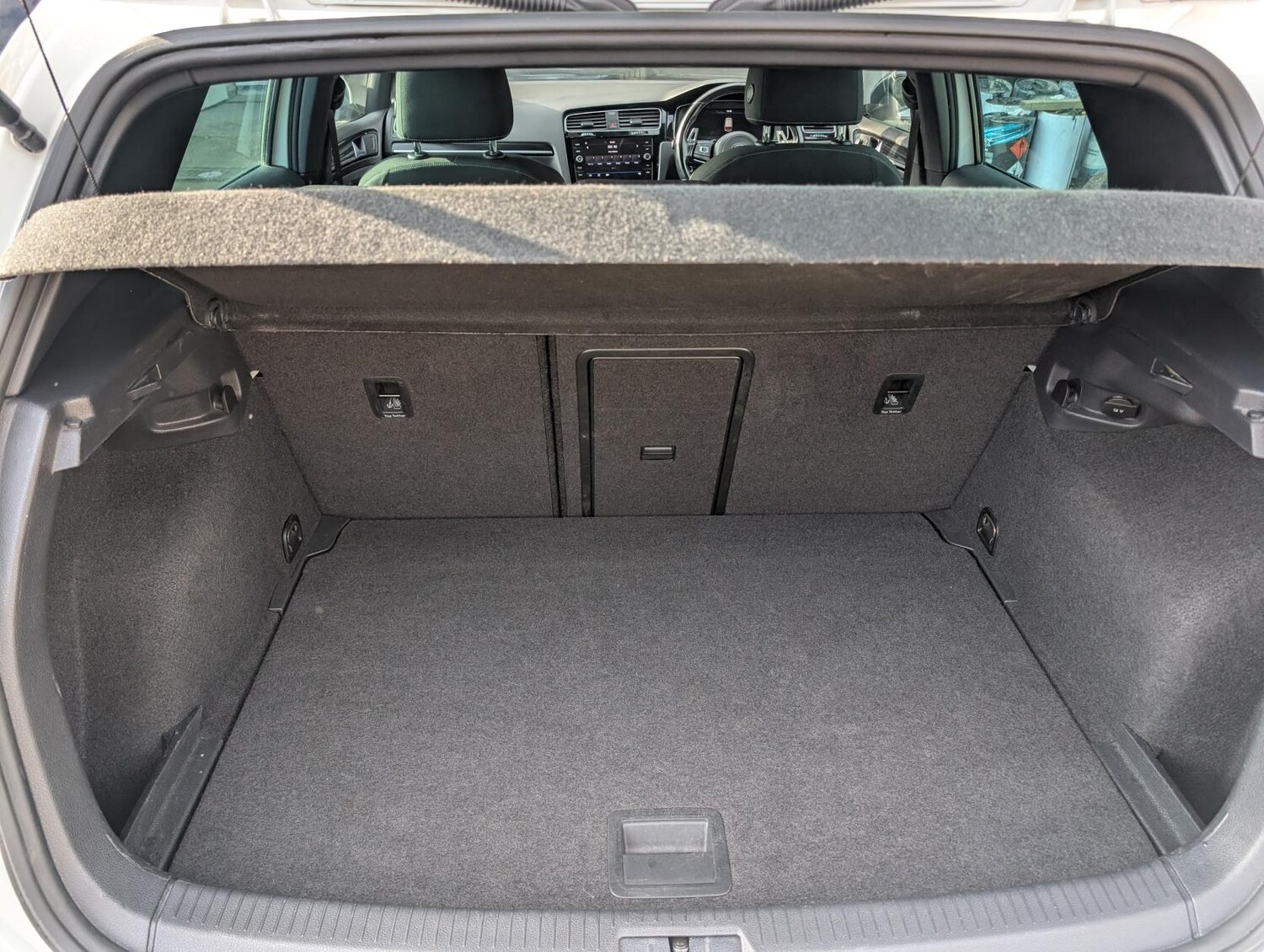 Used Volkswagen Golf 2018 for sale - 77739520: Photo 48