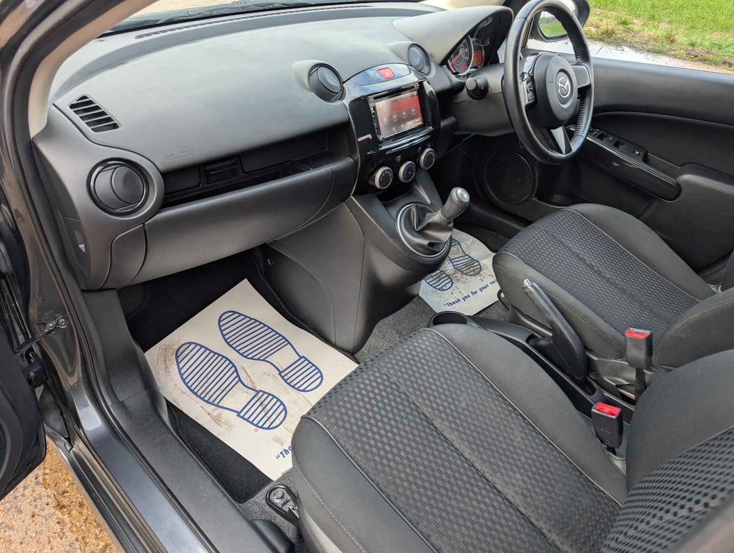 Used Mazda Mazda2 2015 for sale - 77482250: Photo 14