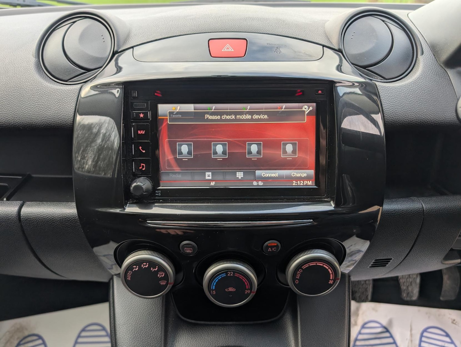 Used Mazda Mazda2 2015 for sale - 77482250: Photo 19