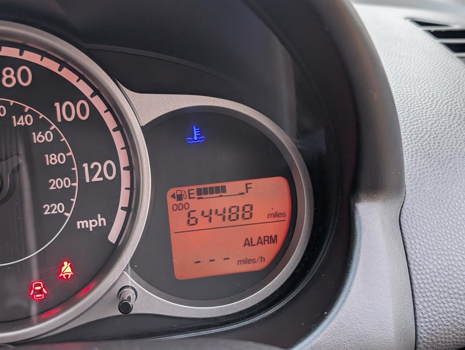 Used Mazda Mazda2 2015 for sale - 77482250: Photo 22