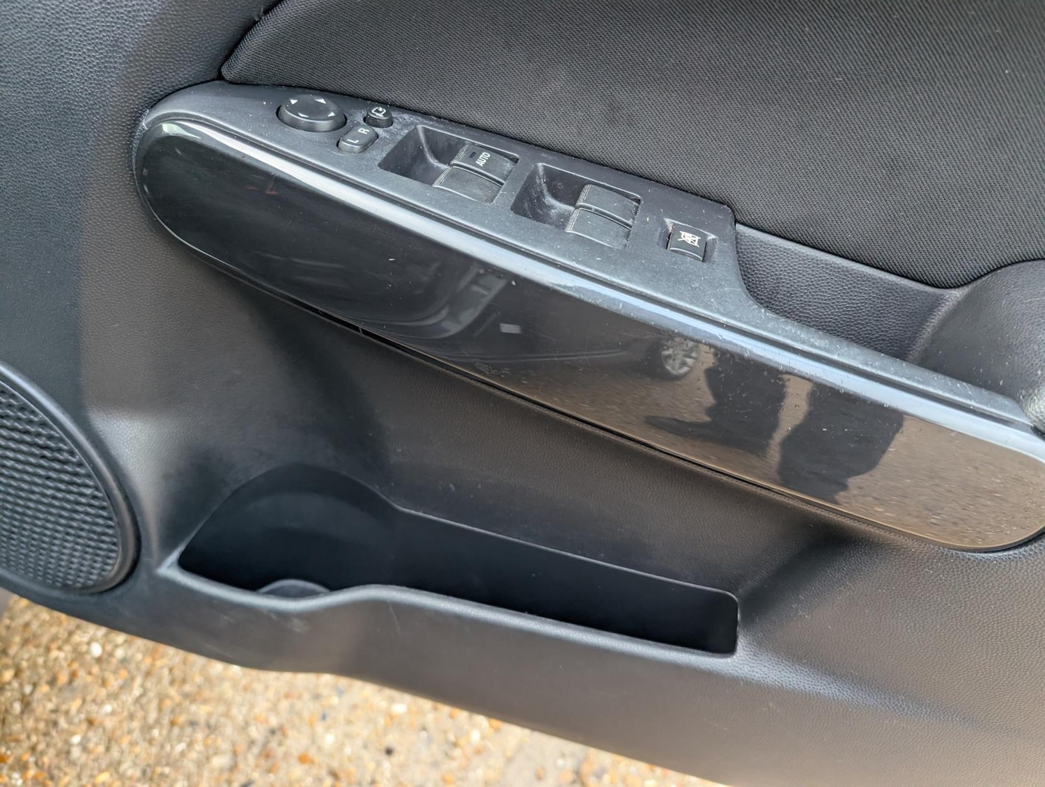 Used Mazda Mazda2 2015 for sale - 77482250: Photo 24