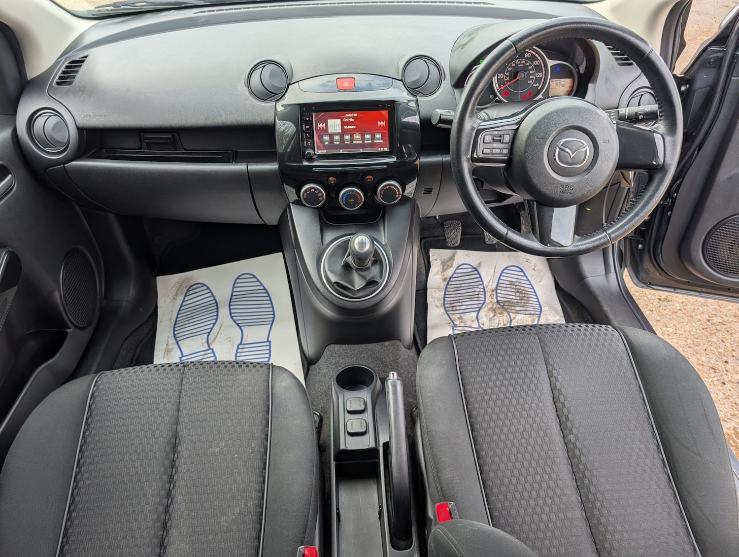 Used Mazda Mazda2 2015 for sale - 77482250: Photo 26