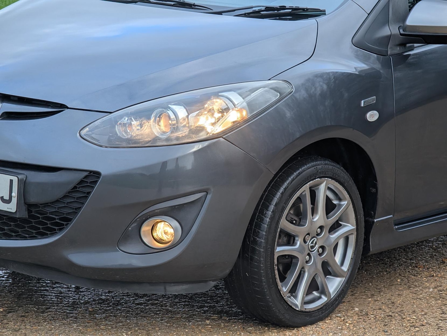 Used Mazda Mazda2 2015 for sale - 77482250: Photo 3
