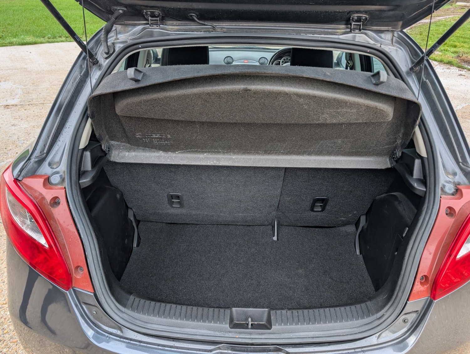 Used Mazda Mazda2 2015 for sale - 77482250: Photo 32