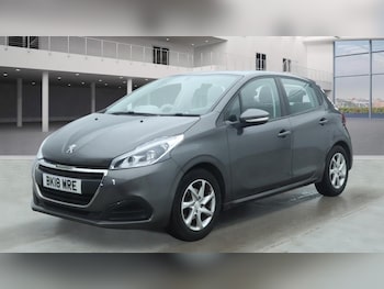 Used Peugeot 208 2018 for sale - 77532309: Photo