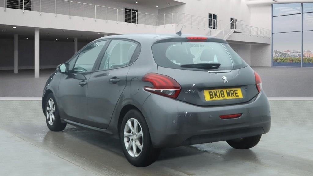 Used Peugeot 208 2018 for sale - 77532309: Photo 3