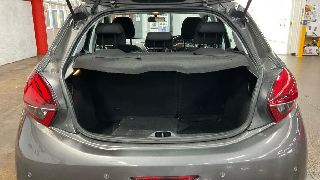 Used Peugeot 208 2018 for sale - 77532309: Photo 7