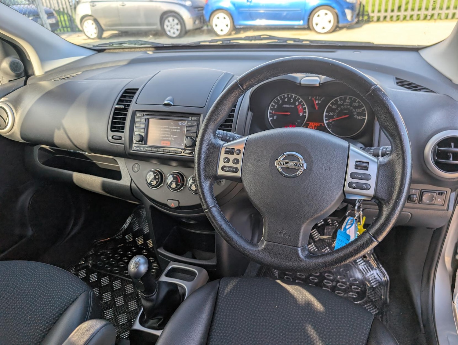 Used Nissan Note 2013 for sale - 76627530: Photo 12