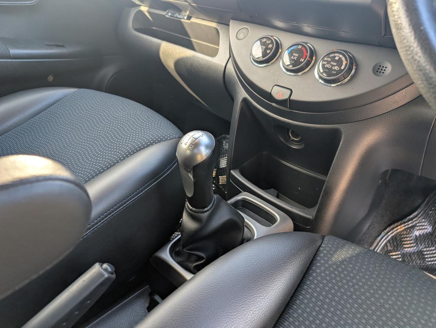 Used Nissan Note 2013 for sale - 76627530: Photo 15