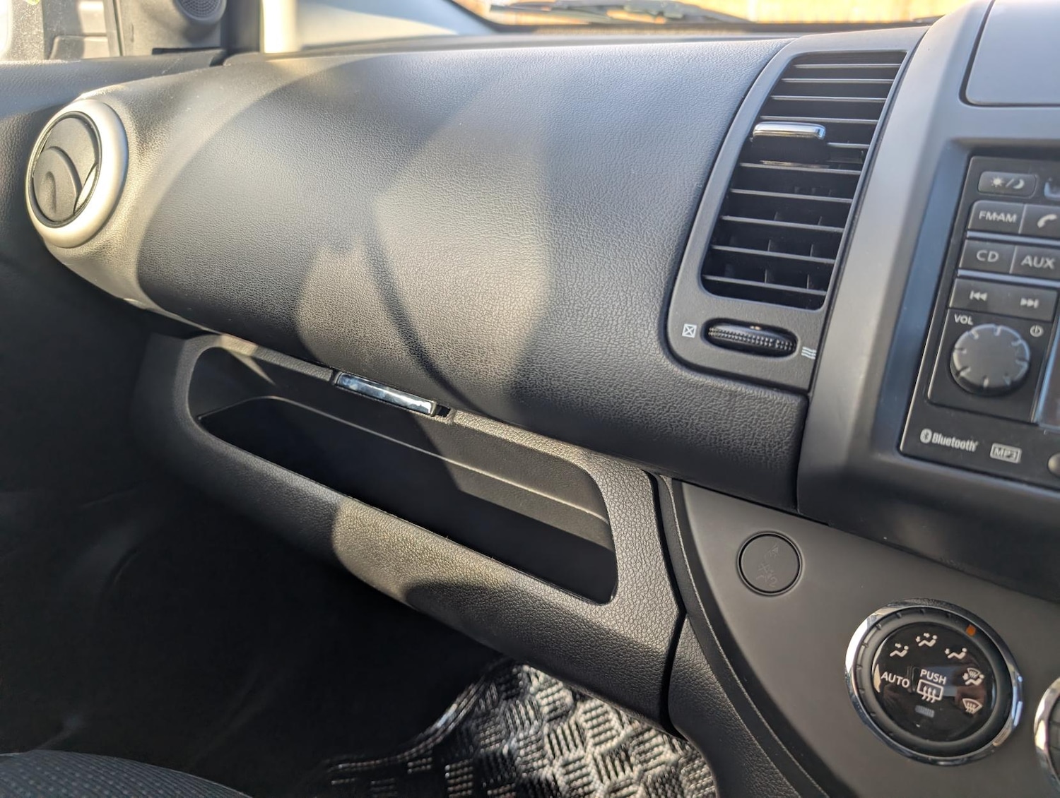 Used Nissan Note 2013 for sale - 76627530: Photo 25