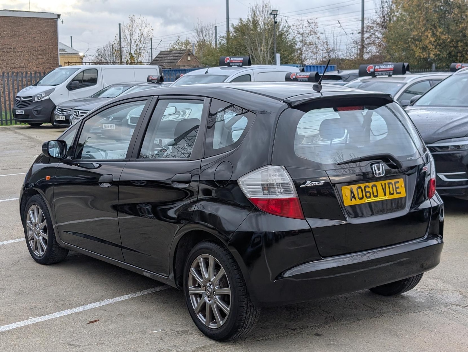 Used Honda Jazz 2011 for sale - 76511215: Photo 5