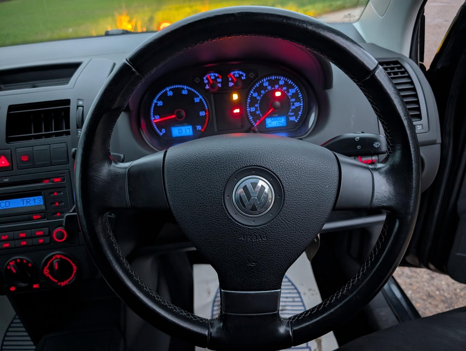 Used Volkswagen Polo 2008 for sale - 76855528: Photo 24