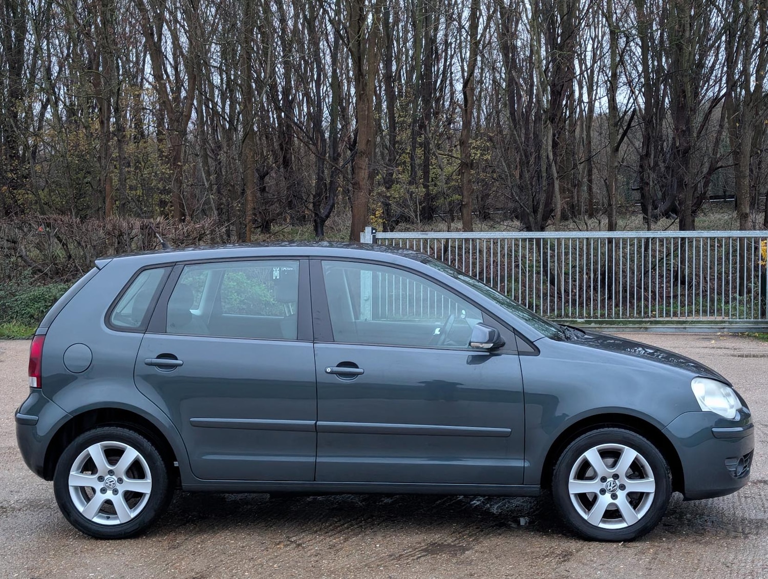 Used Volkswagen Polo 2008 for sale - 76855528: Photo 8