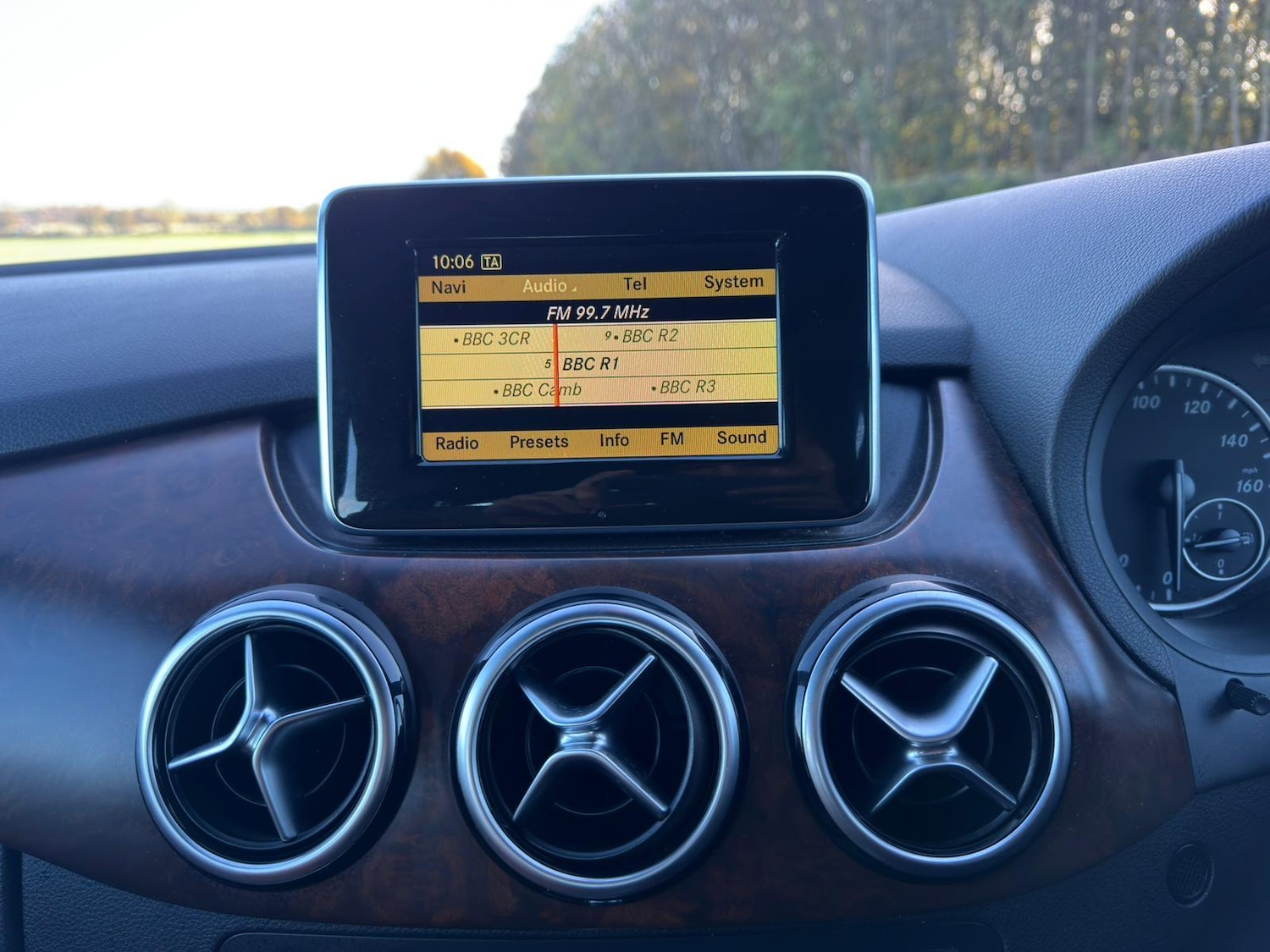 Used Mercedes-Benz B Class 2012 for sale - 76370040: Photo 17