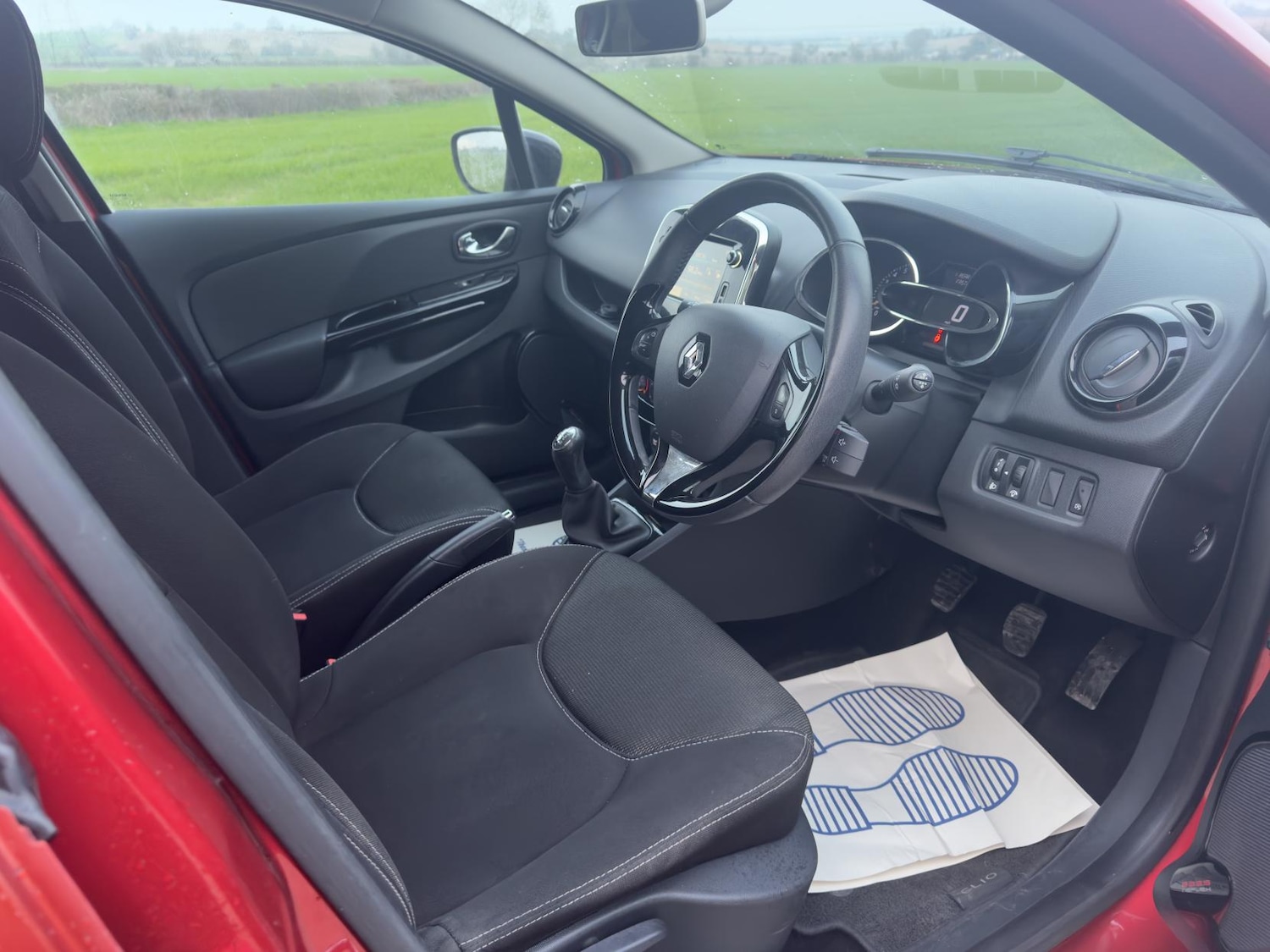 Used Renault Clio 2014 for sale - 77819148: Photo 15