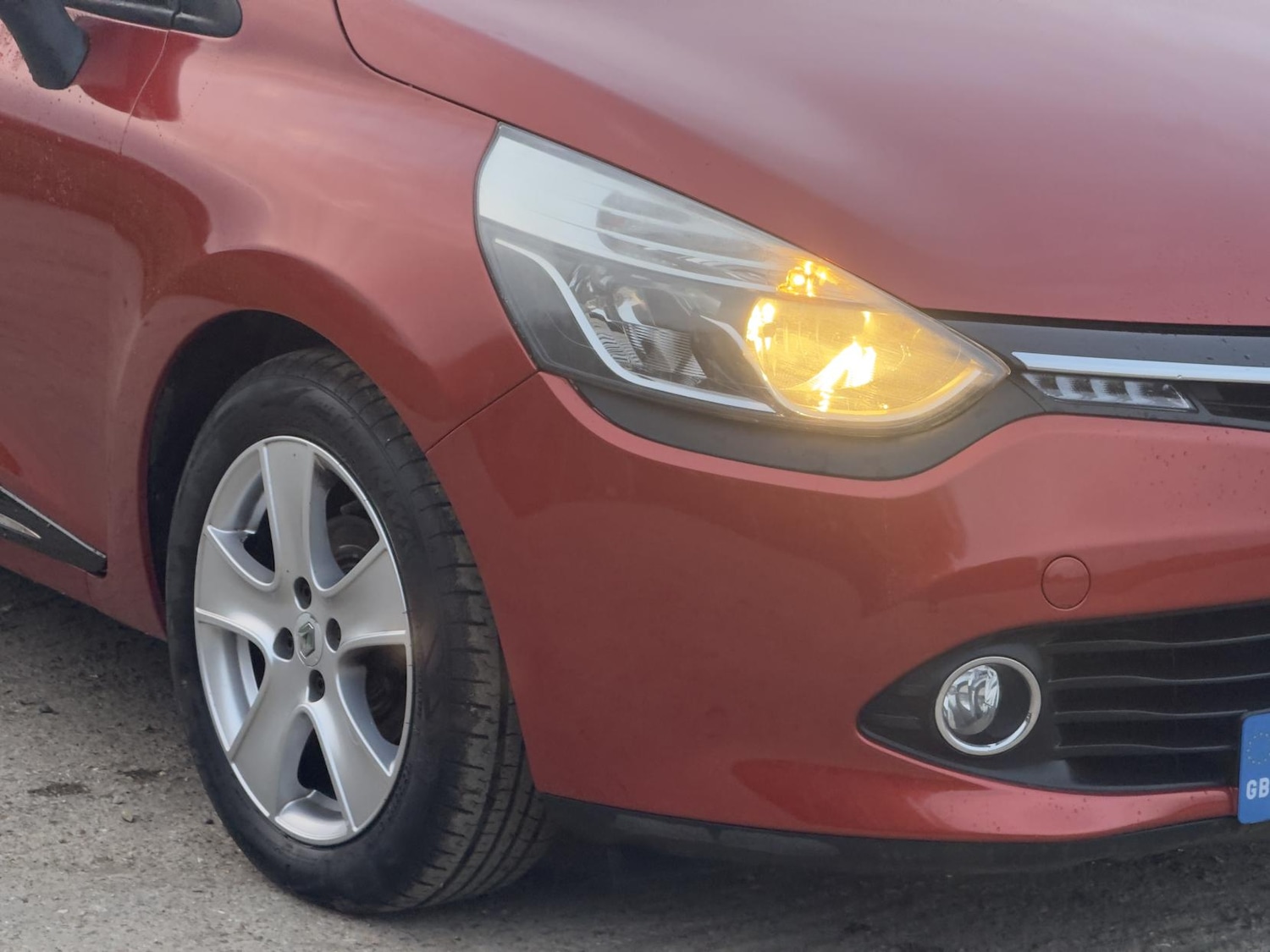 Used Renault Clio 2014 for sale - 77819148: Photo 2