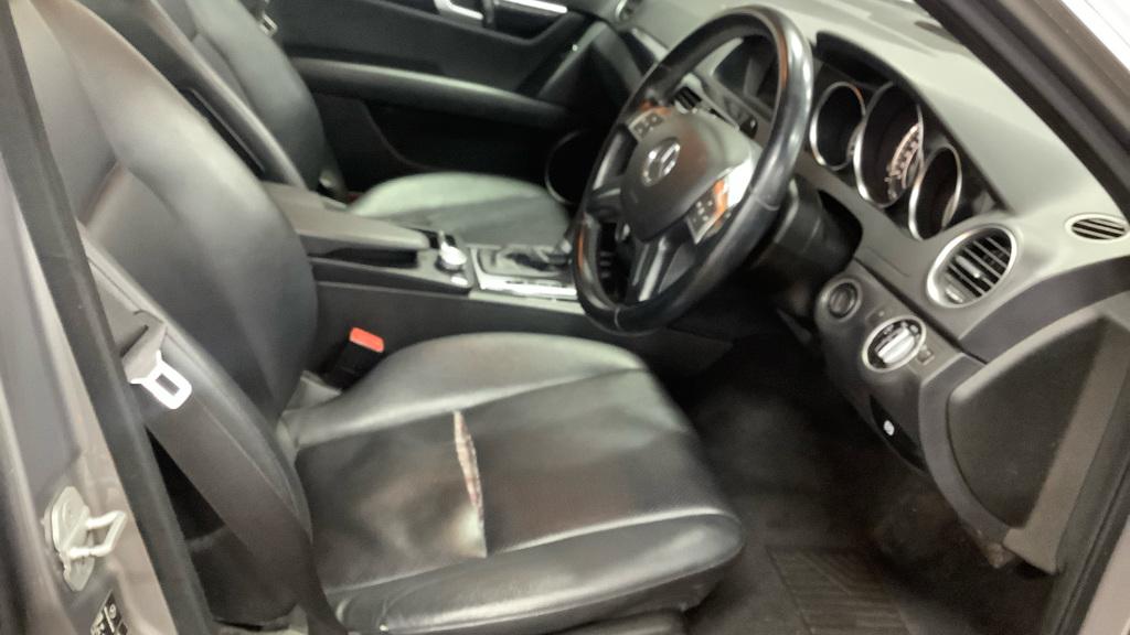 Used Mercedes-Benz C Class 2014 for sale - 77504528: Photo 10