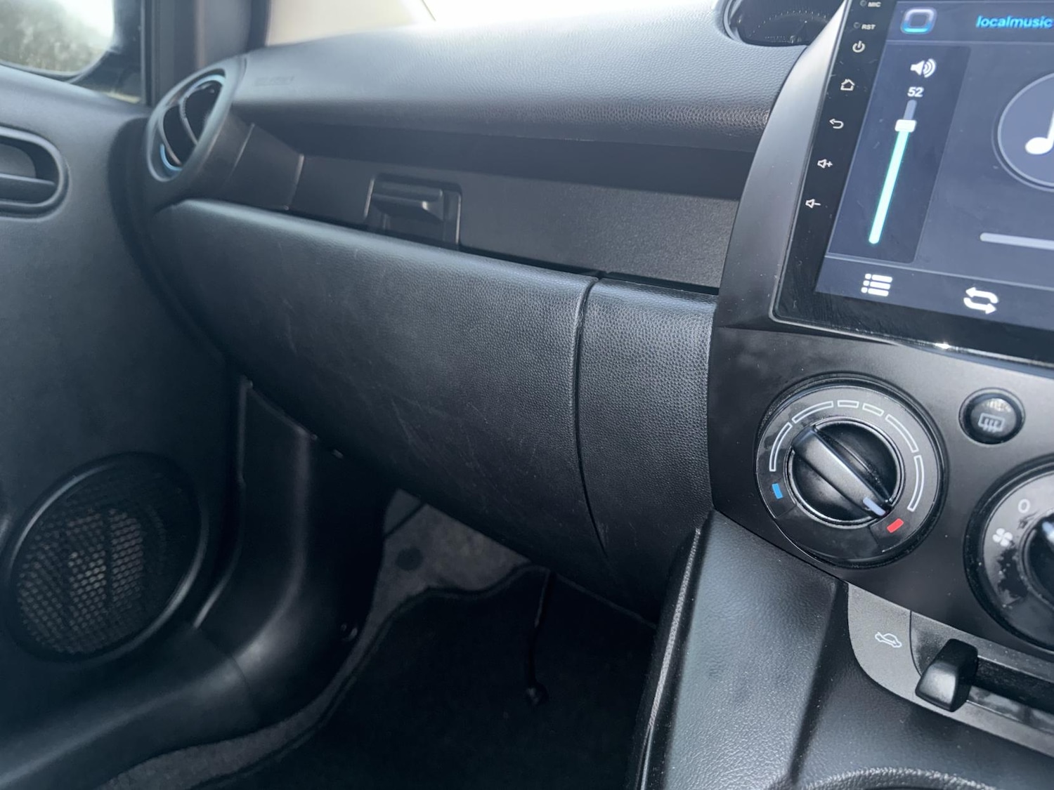 Used Mazda Mazda2 2012 for sale - 76616110: Photo 18