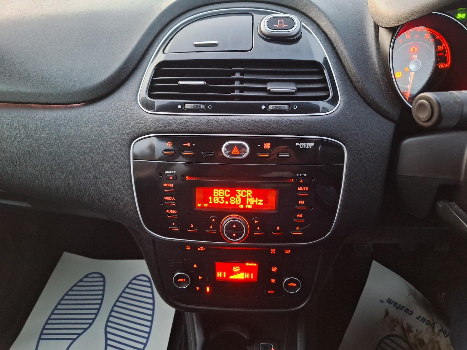 Used Fiat Punto 2016 for sale - 76968934: Photo 20