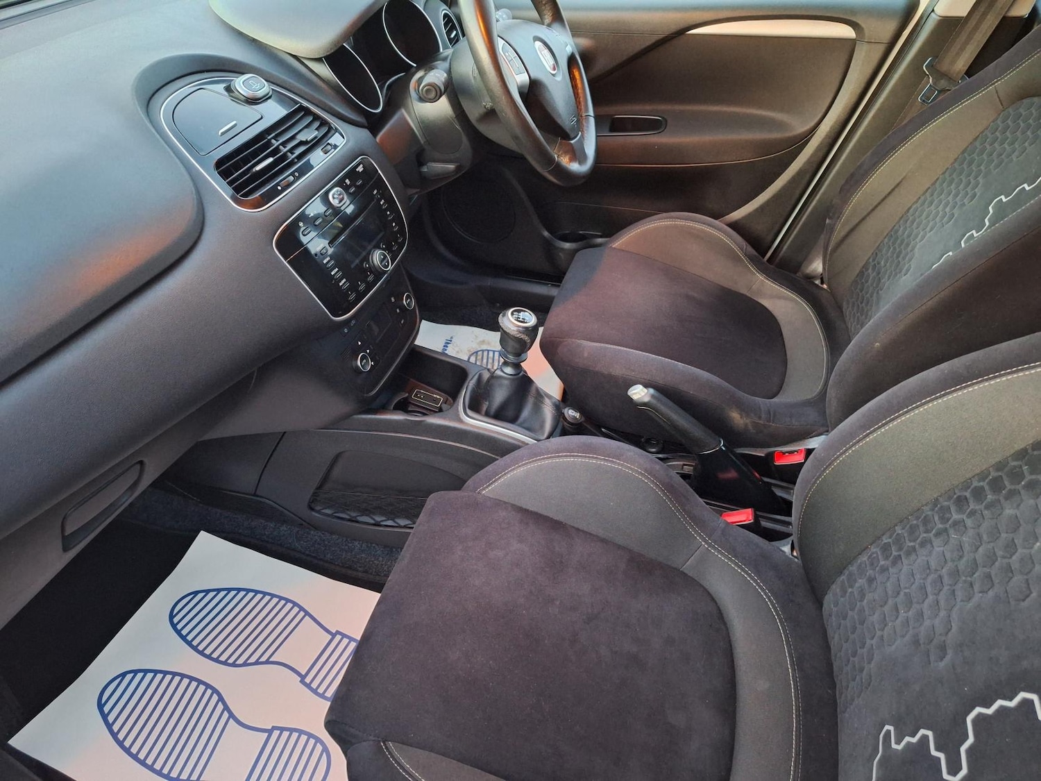 Used Fiat Punto 2016 for sale - 76968934: Photo 25