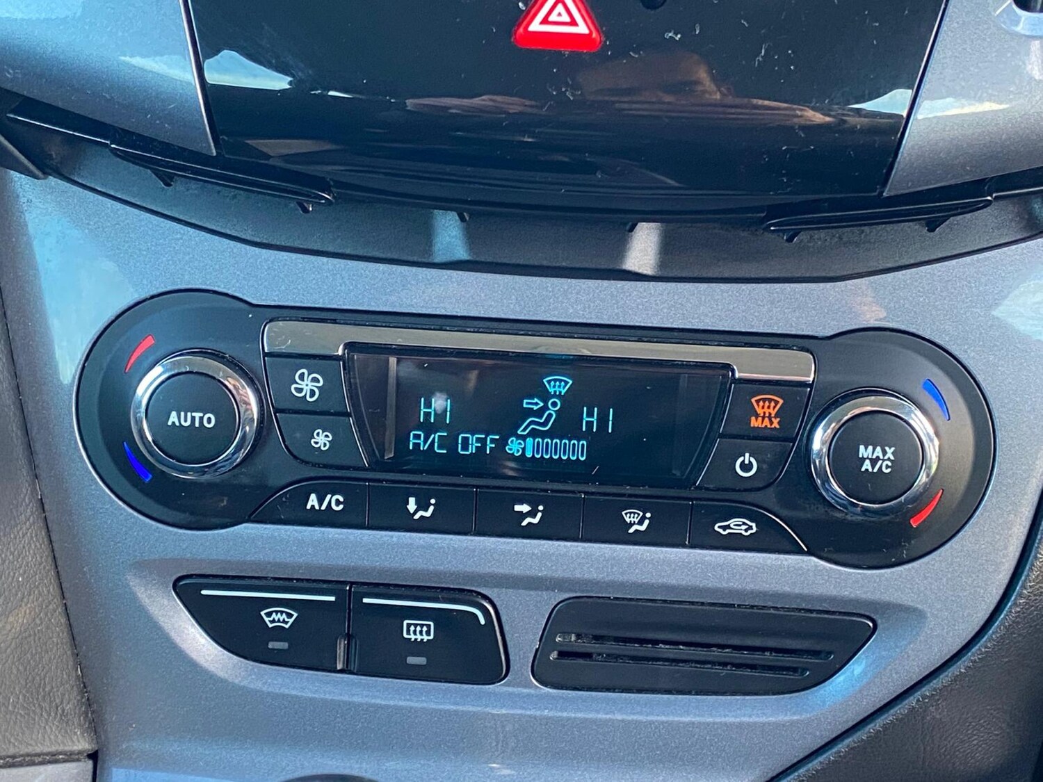 Used Ford Focus 2011 for sale - 77466076: Photo 17