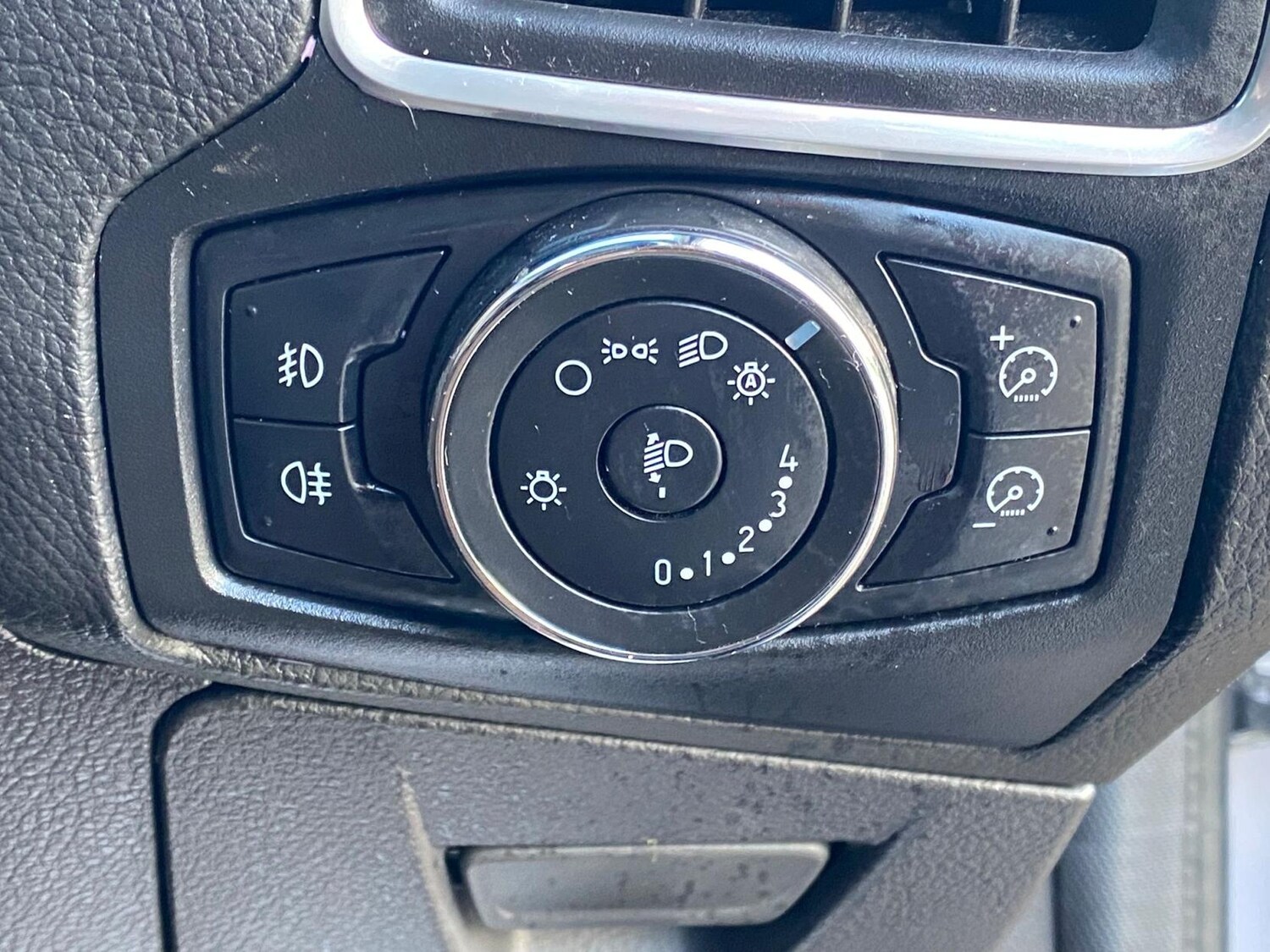 Used Ford Focus 2011 for sale - 77466076: Photo 23