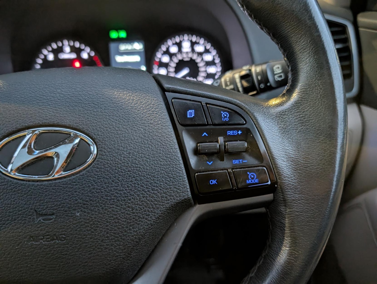 Used Hyundai TUCSON 2016 for sale - 76635466: Photo 33