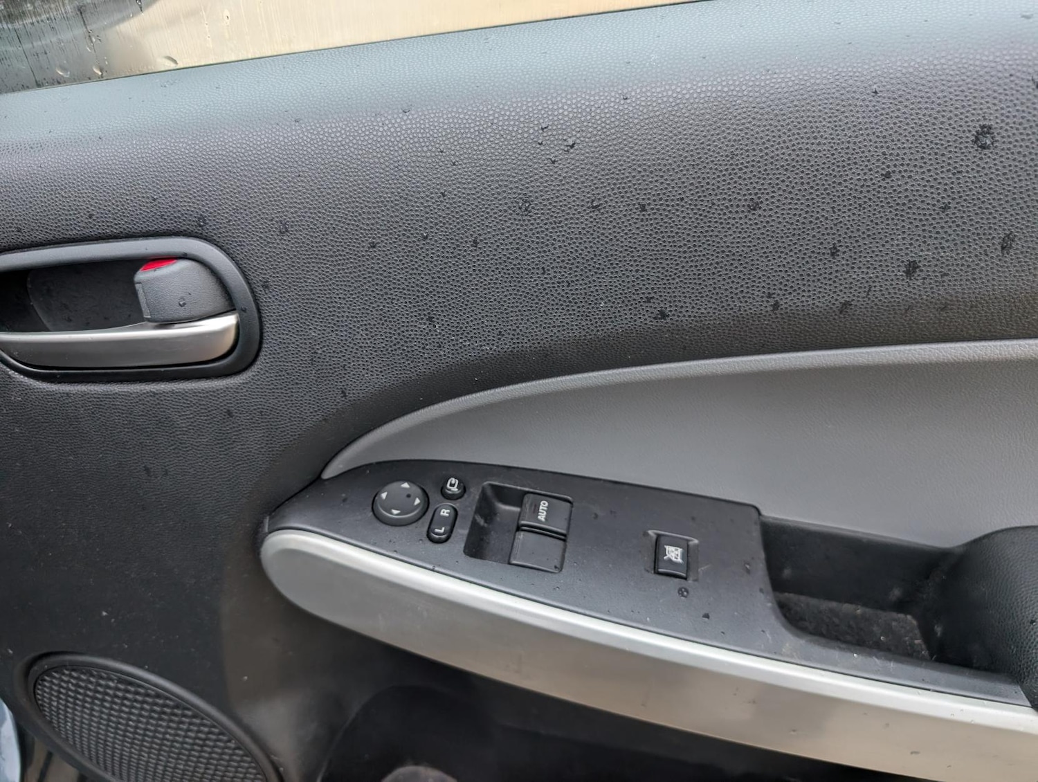 Used Mazda Mazda2 2010 for sale - 77151664: Photo 12