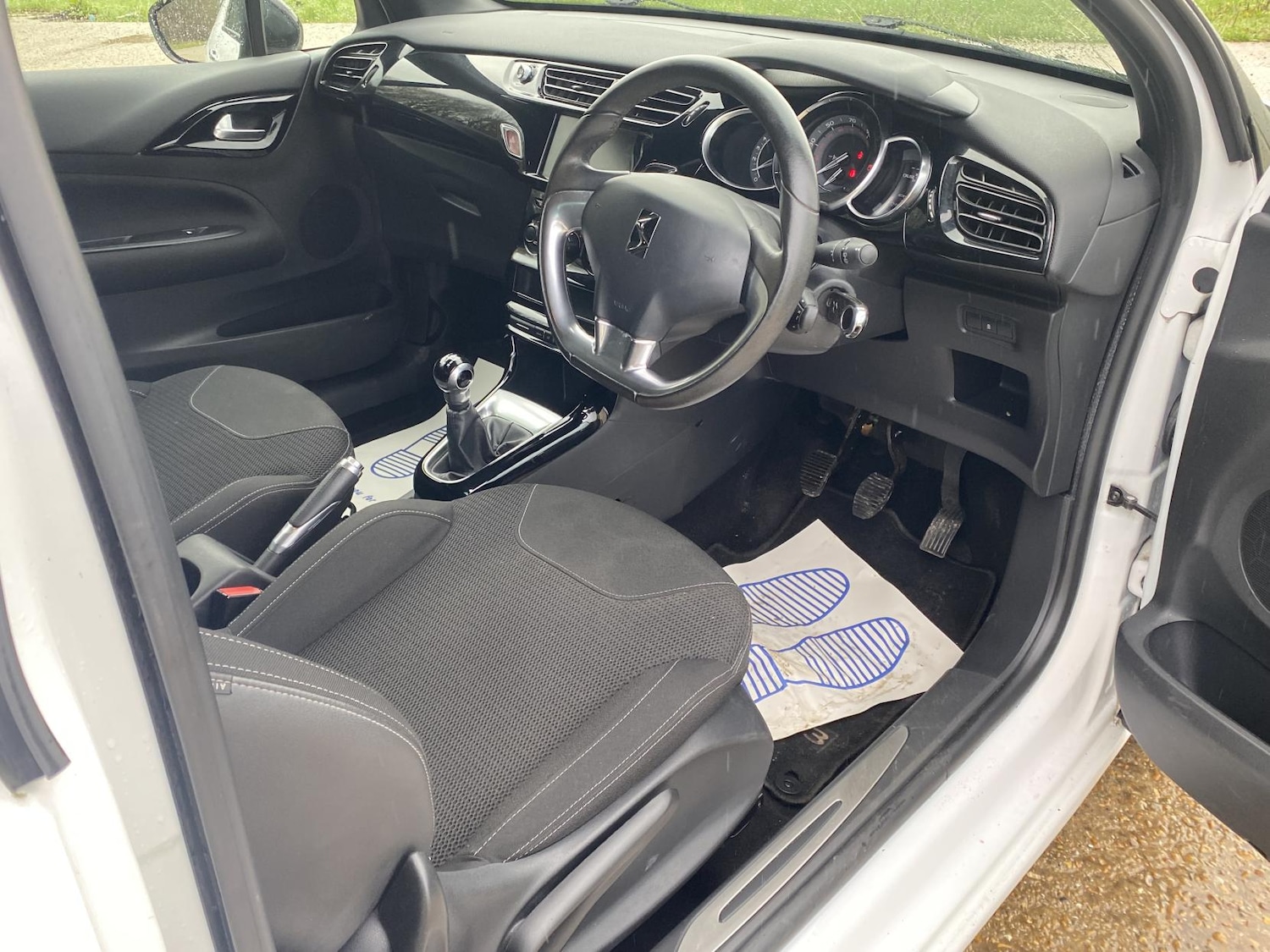 Used DS Automobiles DS 3 2015 for sale - 77277670: Photo 12