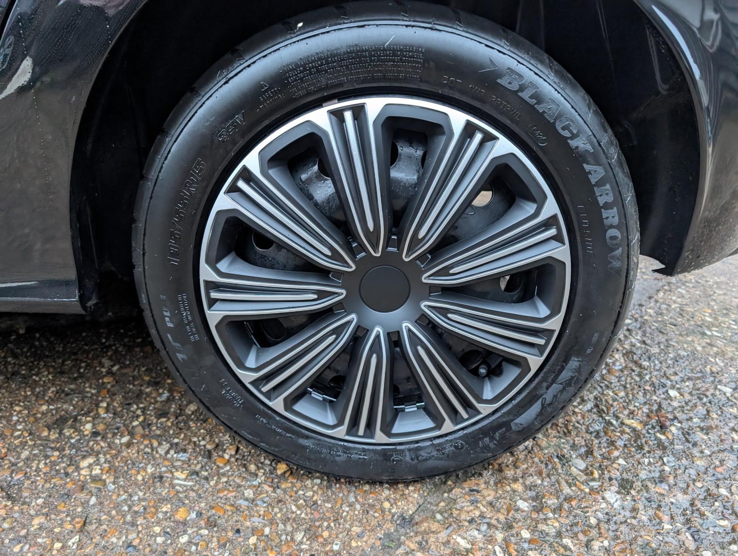 Used Ford Ka+ 2017 for sale - 77797862: Photo 29