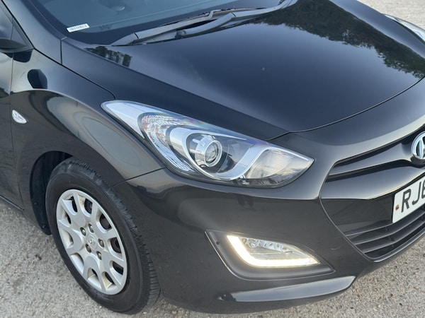 Used Hyundai i30 2013 for sale - 76222971: Photo 3