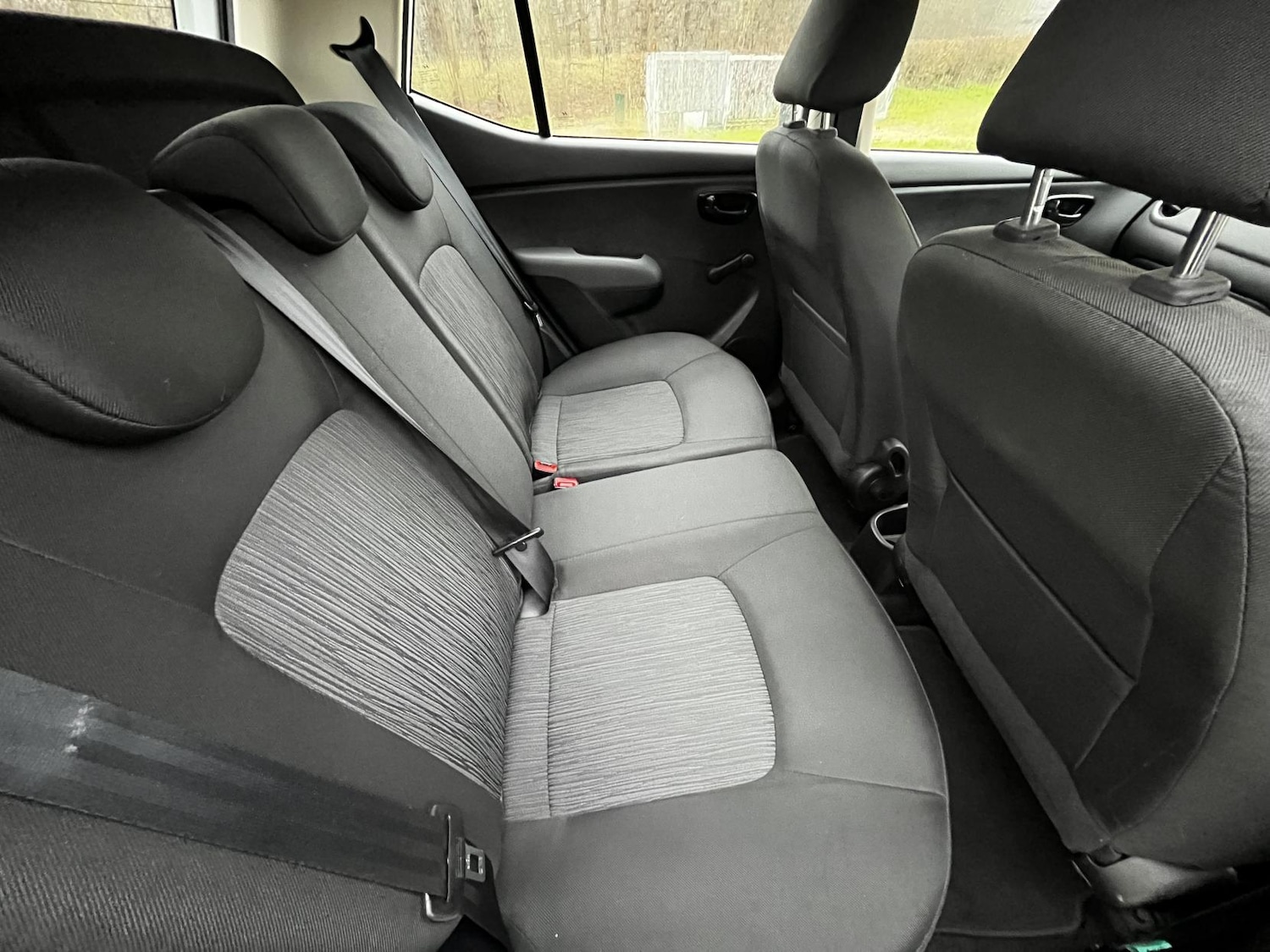 Used Hyundai i10 2013 for sale - 77005953: Photo 24