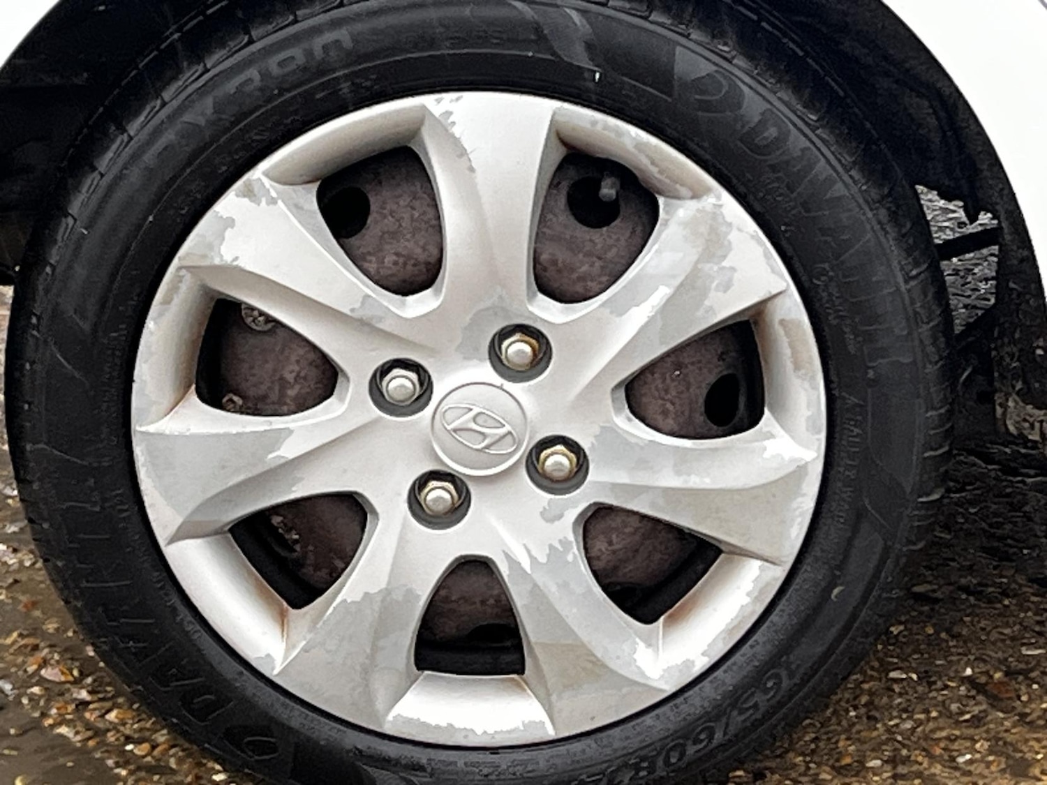 Used Hyundai i10 2013 for sale - 77005953: Photo 32