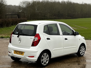 Used Hyundai i10 2013 for sale - 77005953: Photo