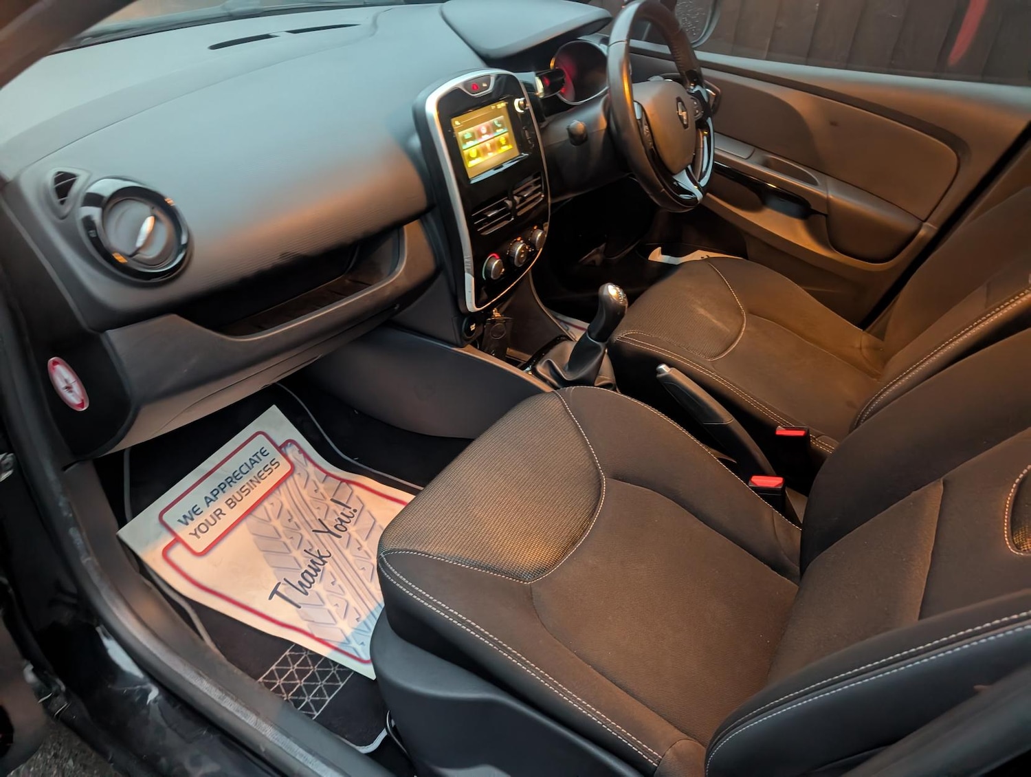 Used Renault Clio 2016 for sale - 76477029: Photo 21