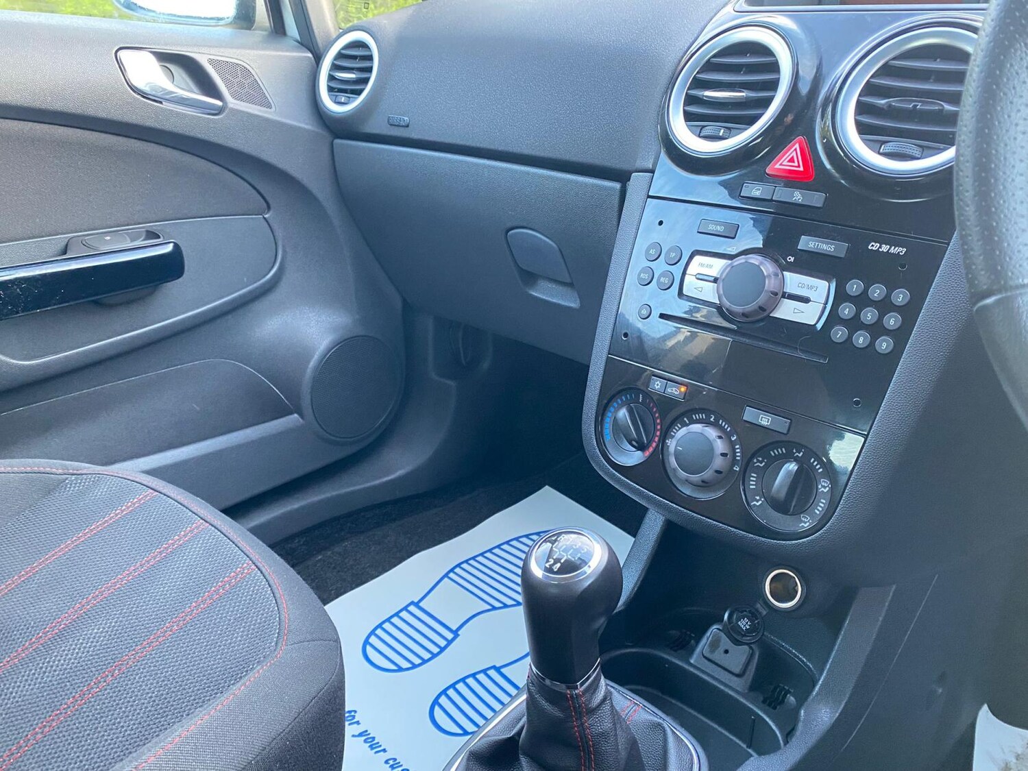 Used Vauxhall Corsa 2011 for sale - 78141827: Photo 15