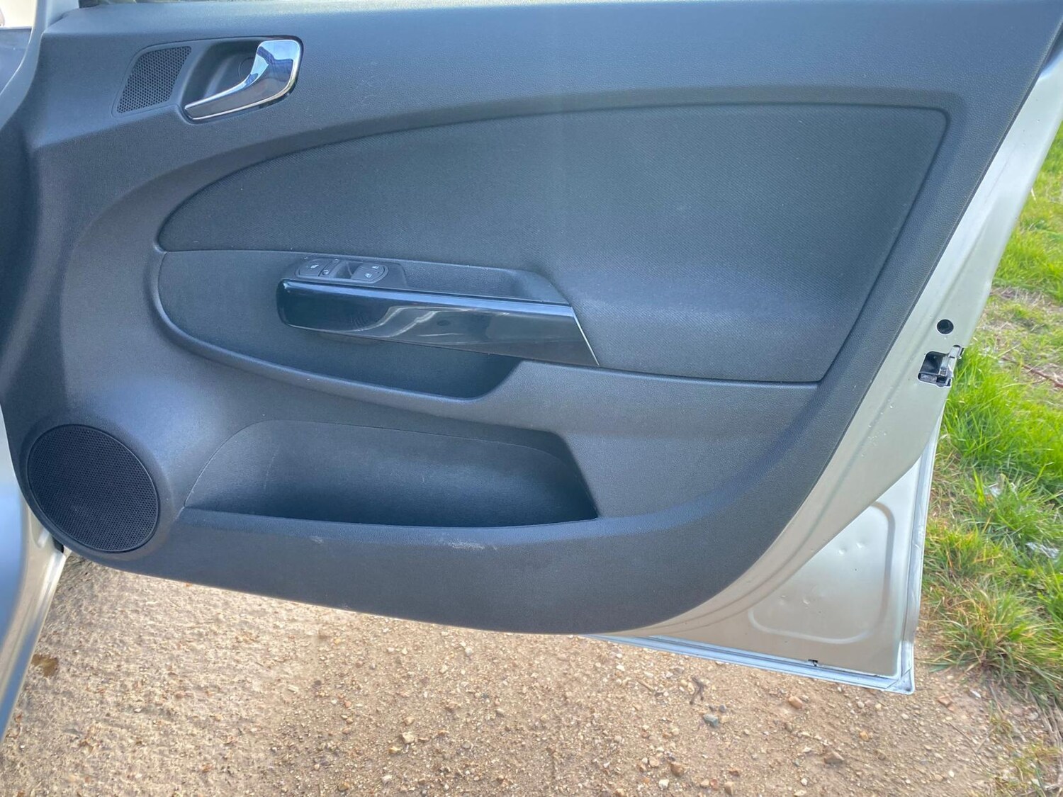 Used Vauxhall Corsa 2011 for sale - 78141827: Photo 17