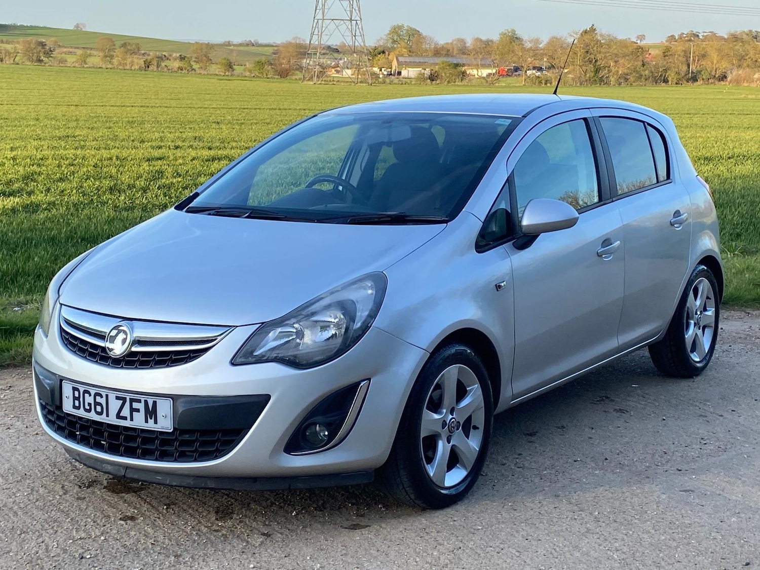 Used Vauxhall Corsa 2011 for sale - 78141827: Photo 2