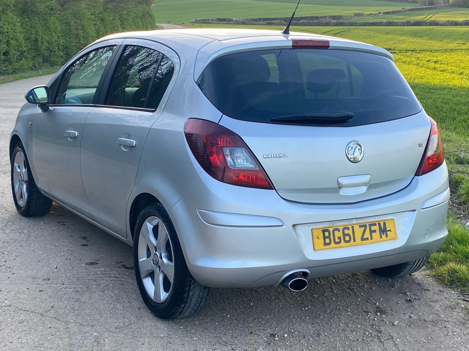 Used Vauxhall Corsa 2011 for sale - 78141827: Photo 4