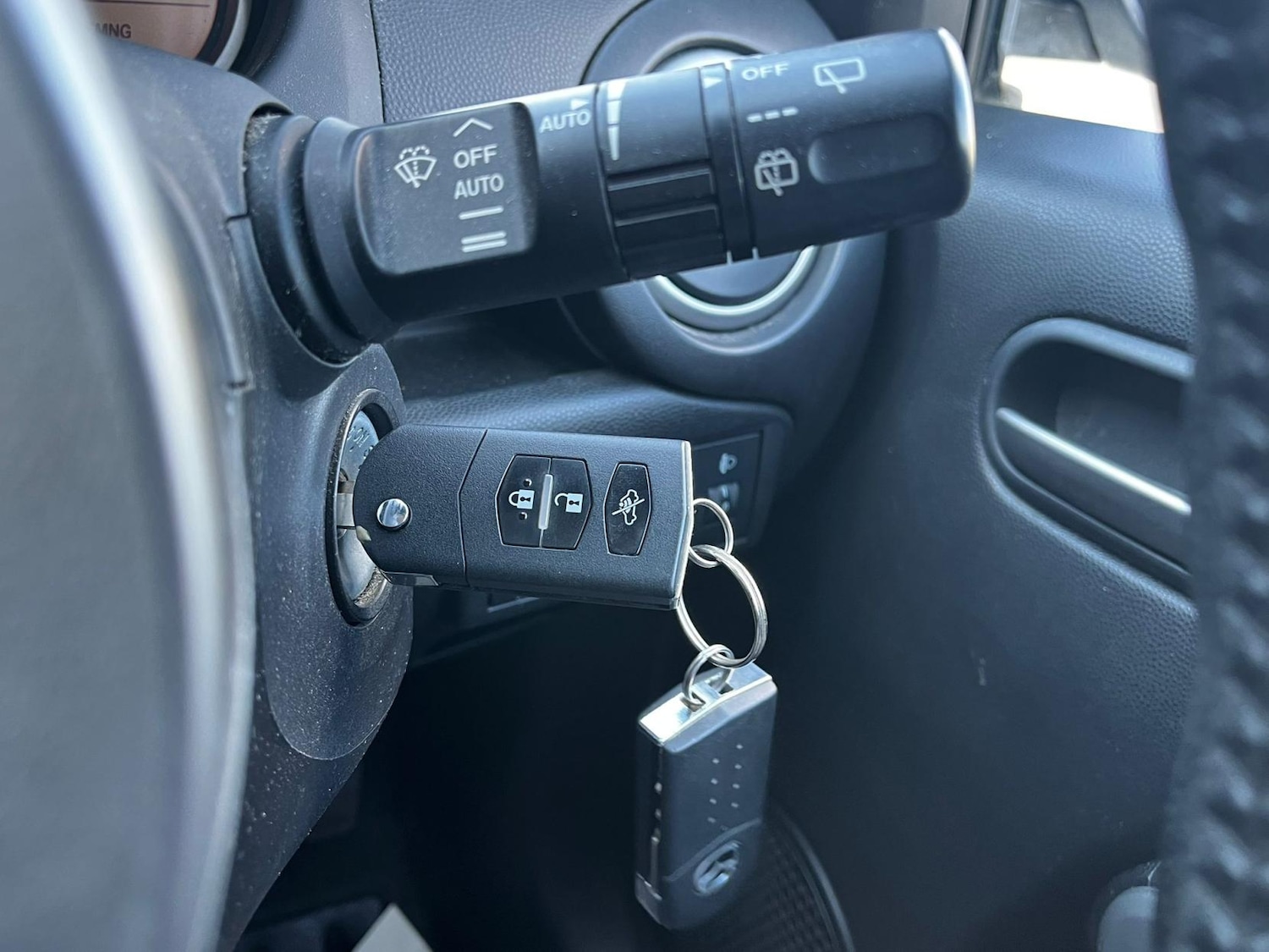 Used Mazda Mazda2 2013 for sale - 76162164: Photo 13