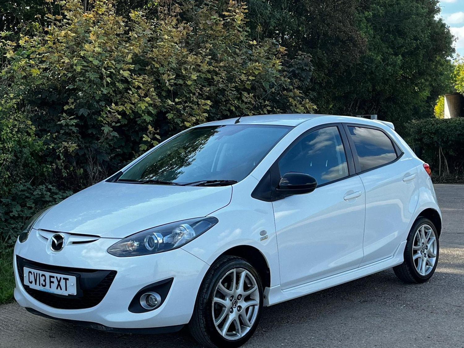 Used Mazda Mazda2 2013 for sale - 76162164: Photo 3