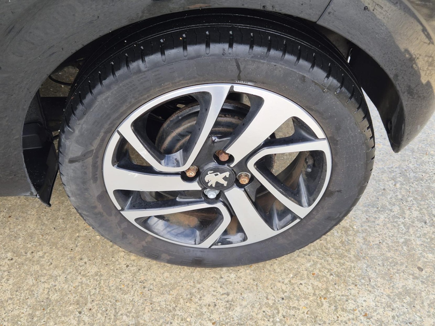 Used Peugeot 108 2017 for sale - 76355889: Photo 24