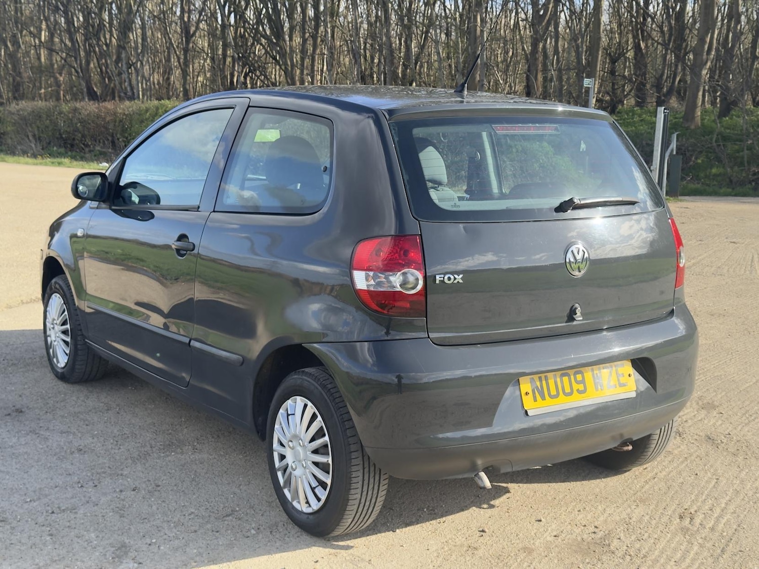 Used Volkswagen Fox 2009 for sale - 77848289: Photo 3