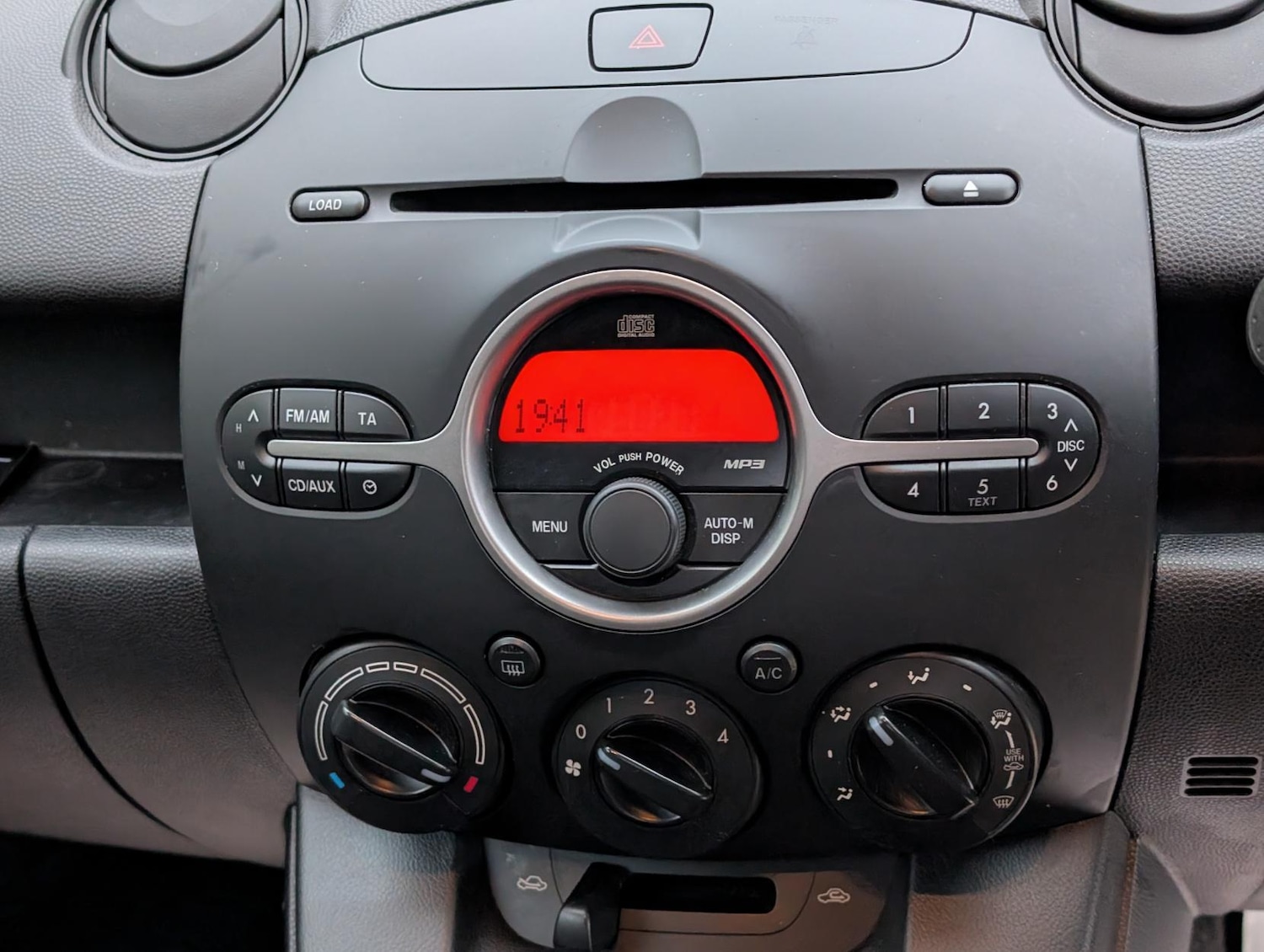 Used Mazda Mazda2 2008 for sale - 76299528: Photo 9