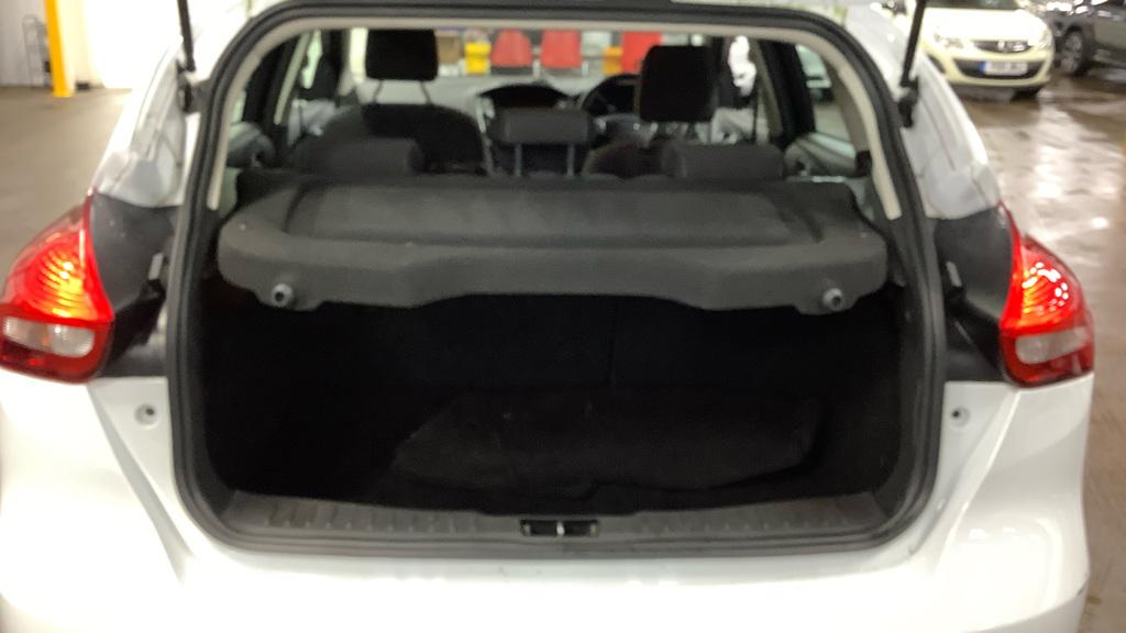 Used Ford Focus 2015 for sale - 77318299: Photo 11