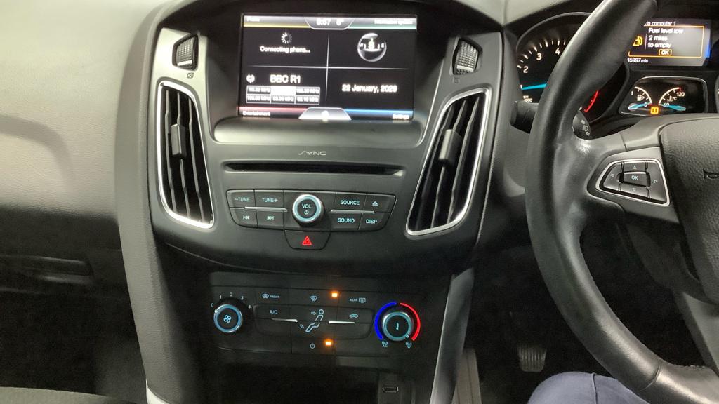 Used Ford Focus 2015 for sale - 77318299: Photo 9