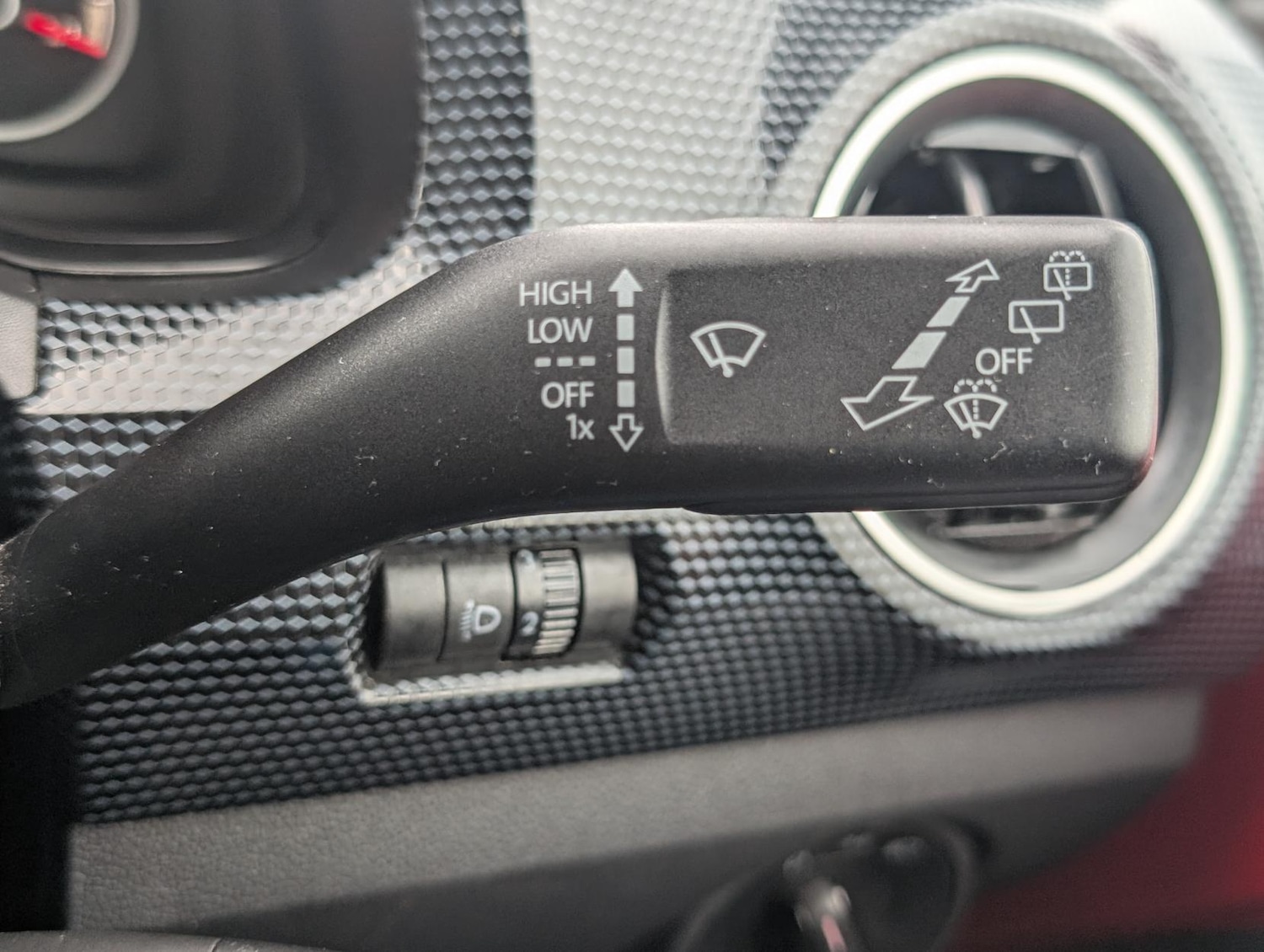 Used Volkswagen up! 2017 for sale - 76494341: Photo 15